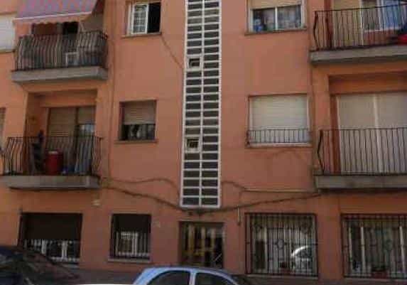 Condominium dans Sabadell, Catalogne 12348485