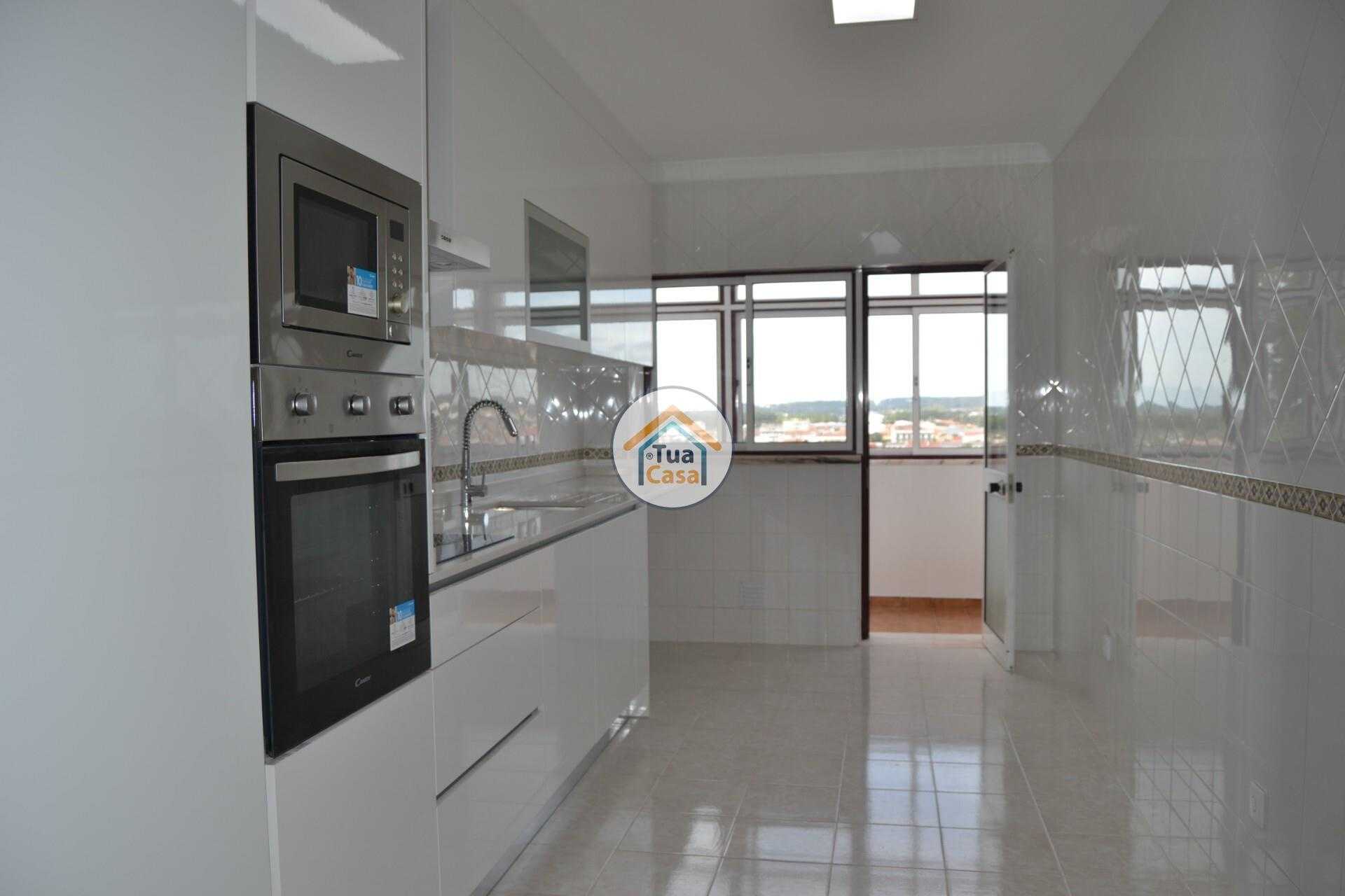 Condominium in Leiria, Leiria 12348538