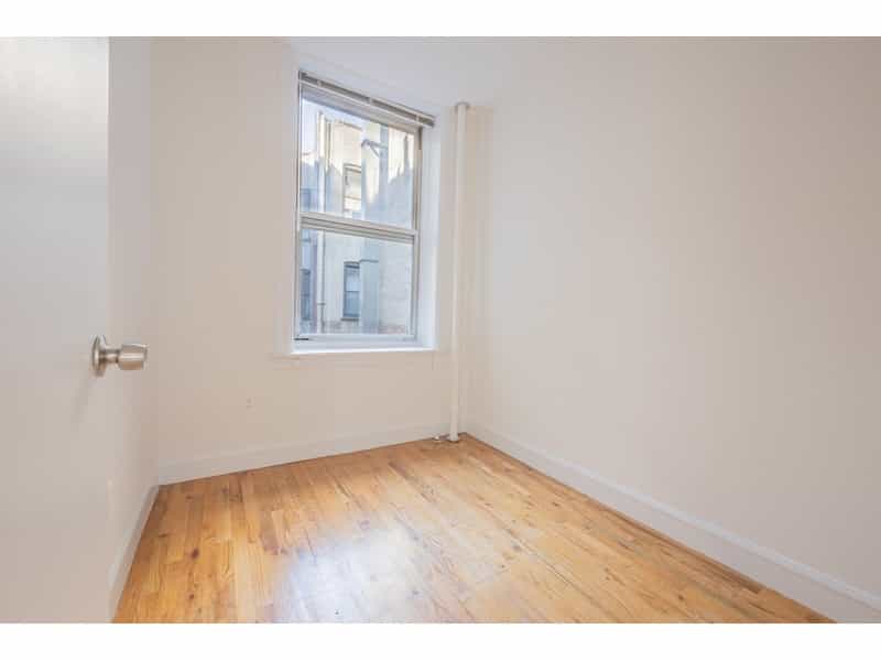 Commercial in New York, New York 12348663