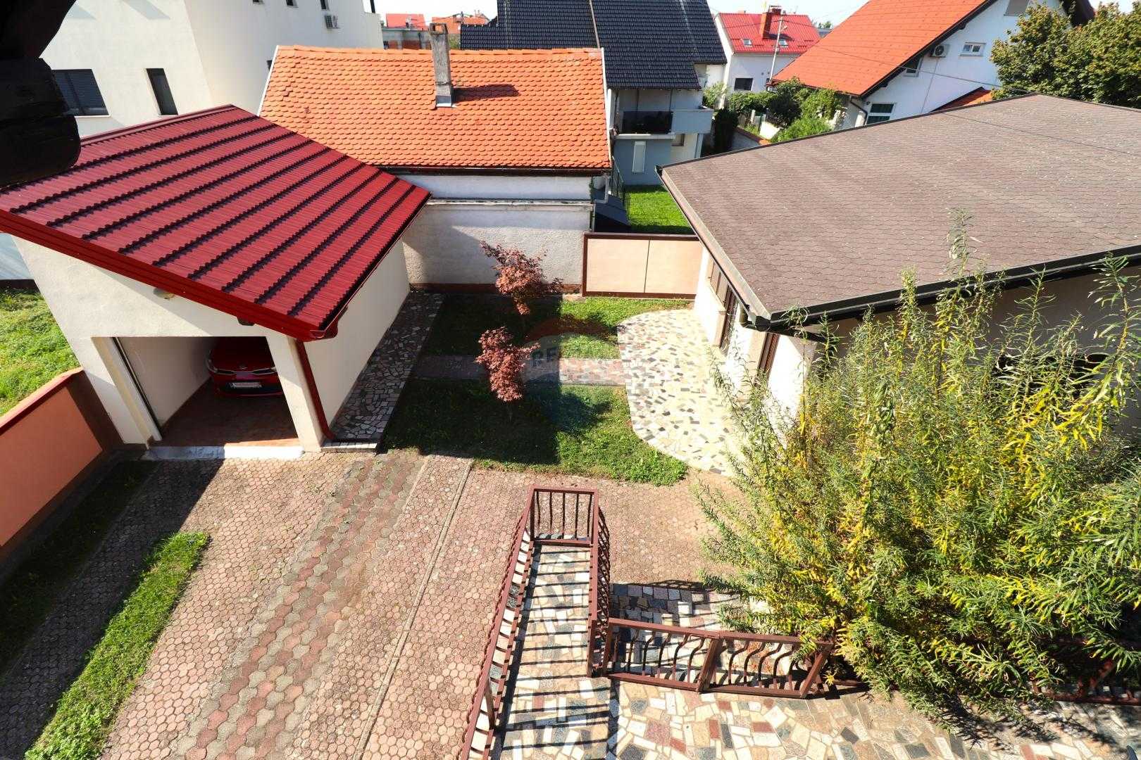 房子 在 Velika Gorica, Zagreb County 12349116
