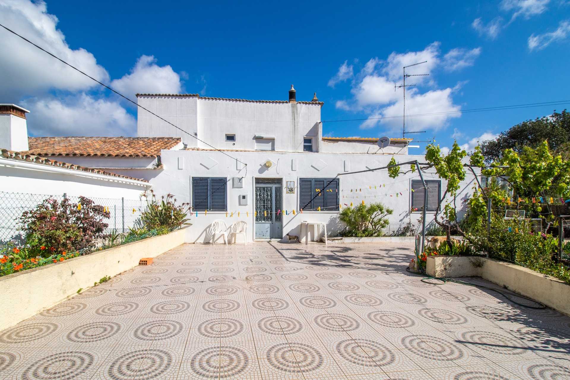 Haus im Sao Bras de Alportel, Faro 12350035