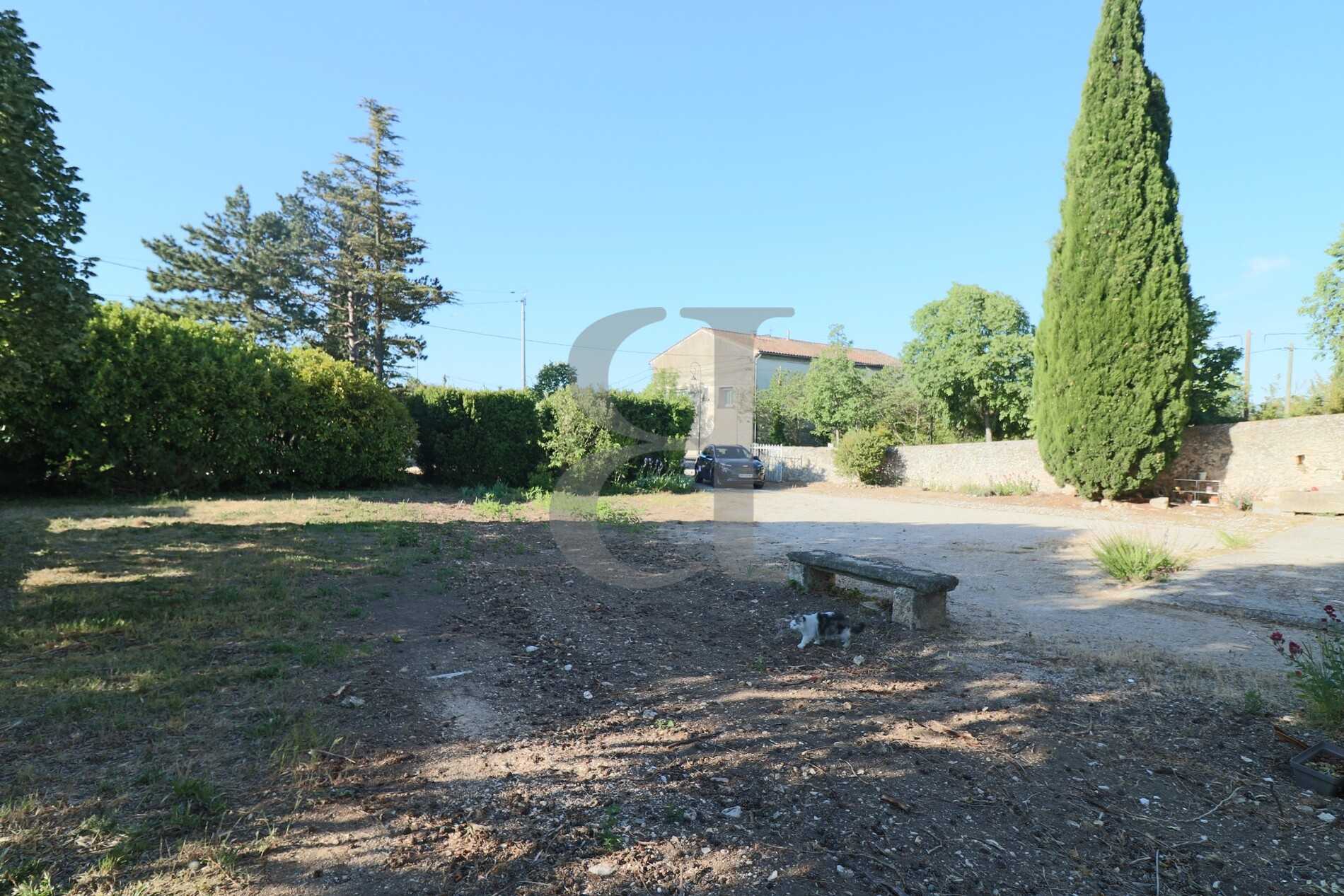 casa no Pernes-lès-Fontaines, Provença-Alpes-Costa Azul 12350185
