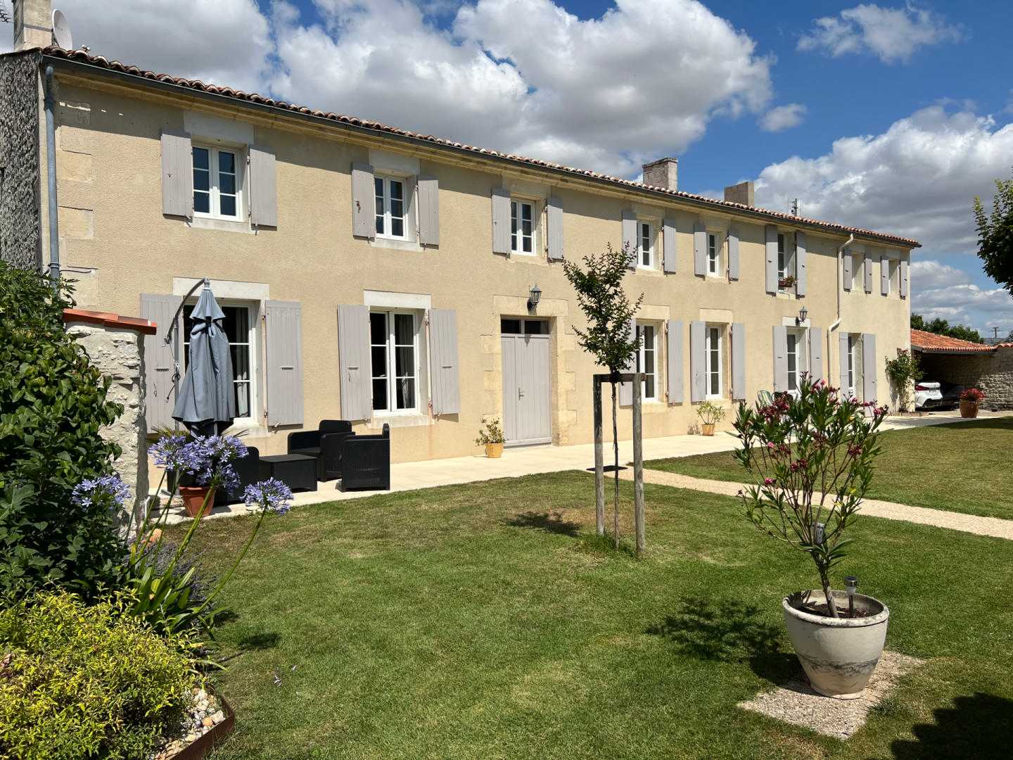 House in Juicq, Nouvelle-Aquitaine 12350497