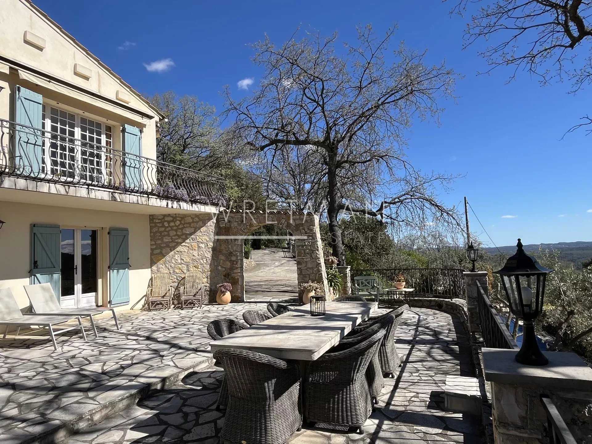 Rumah di Seillan, Provence-Alpes-Cote d'Azur 12351337