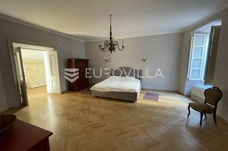 Condominium in Dubrovnik, Dubrovacko-Neretvanska Zupanija 12351771