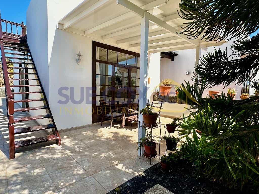 House in Macher, Canary Islands 12352989
