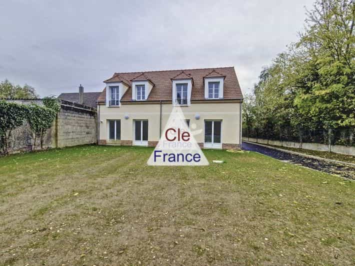 House in Sainte-Genevieve, Hauts-de-France 12353332