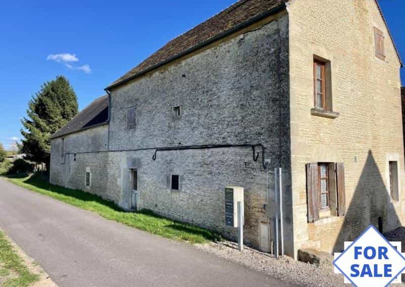 بيت في Louvieres-en-Auge, نورماندي 12353344