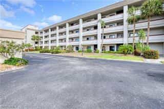 Condominio nel Fort Myers, Florida 12353377