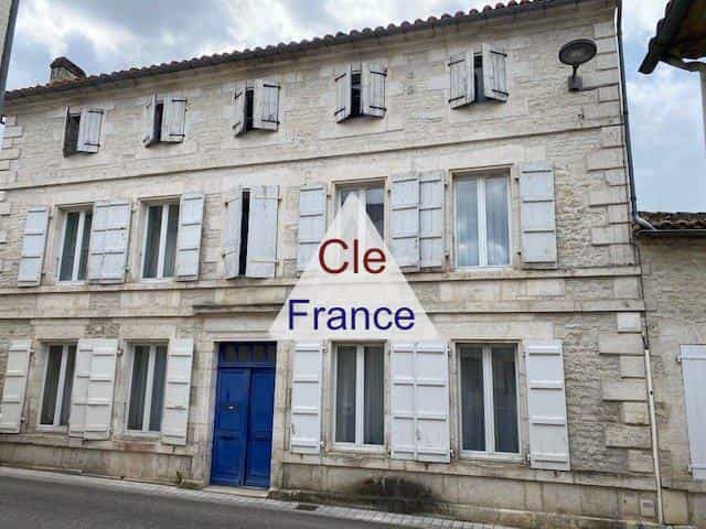 House in Champniers, Nouvelle-Aquitaine 12353421