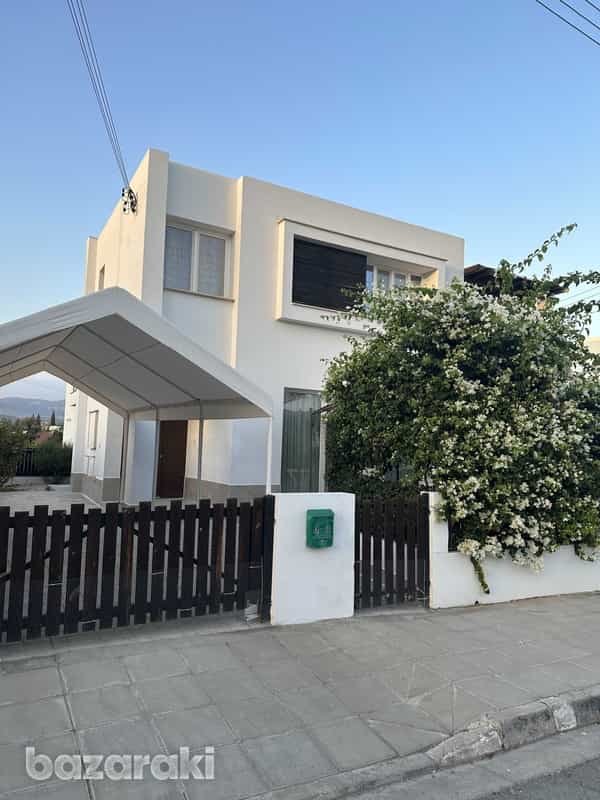 Hus i Pareklisia, Limassol 12354579