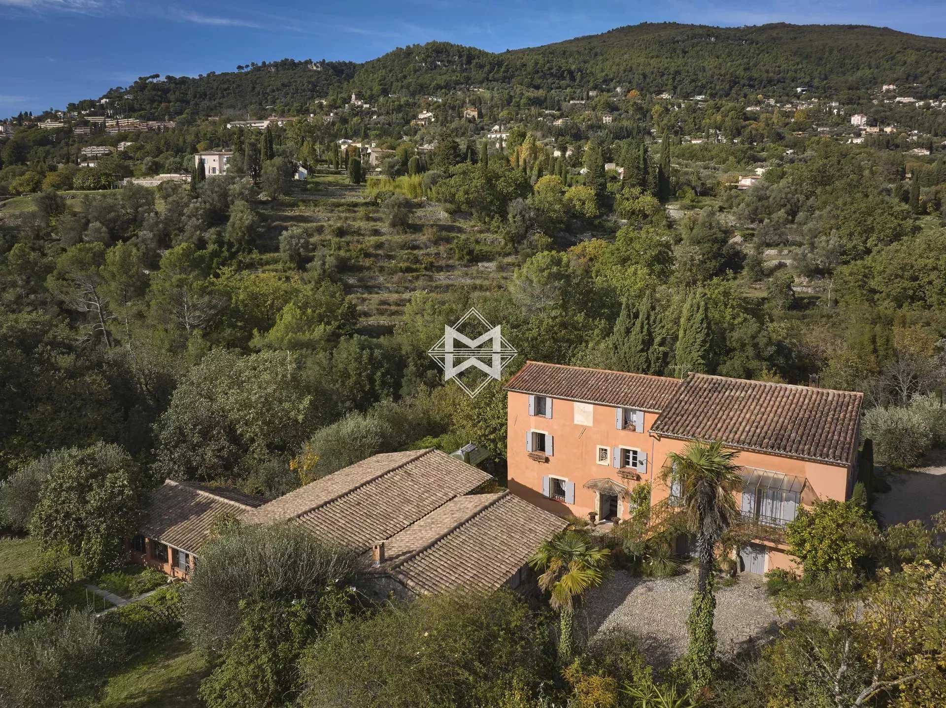 Hus i Grasse, Provence-Alpes-Cote d'Azur 12354641