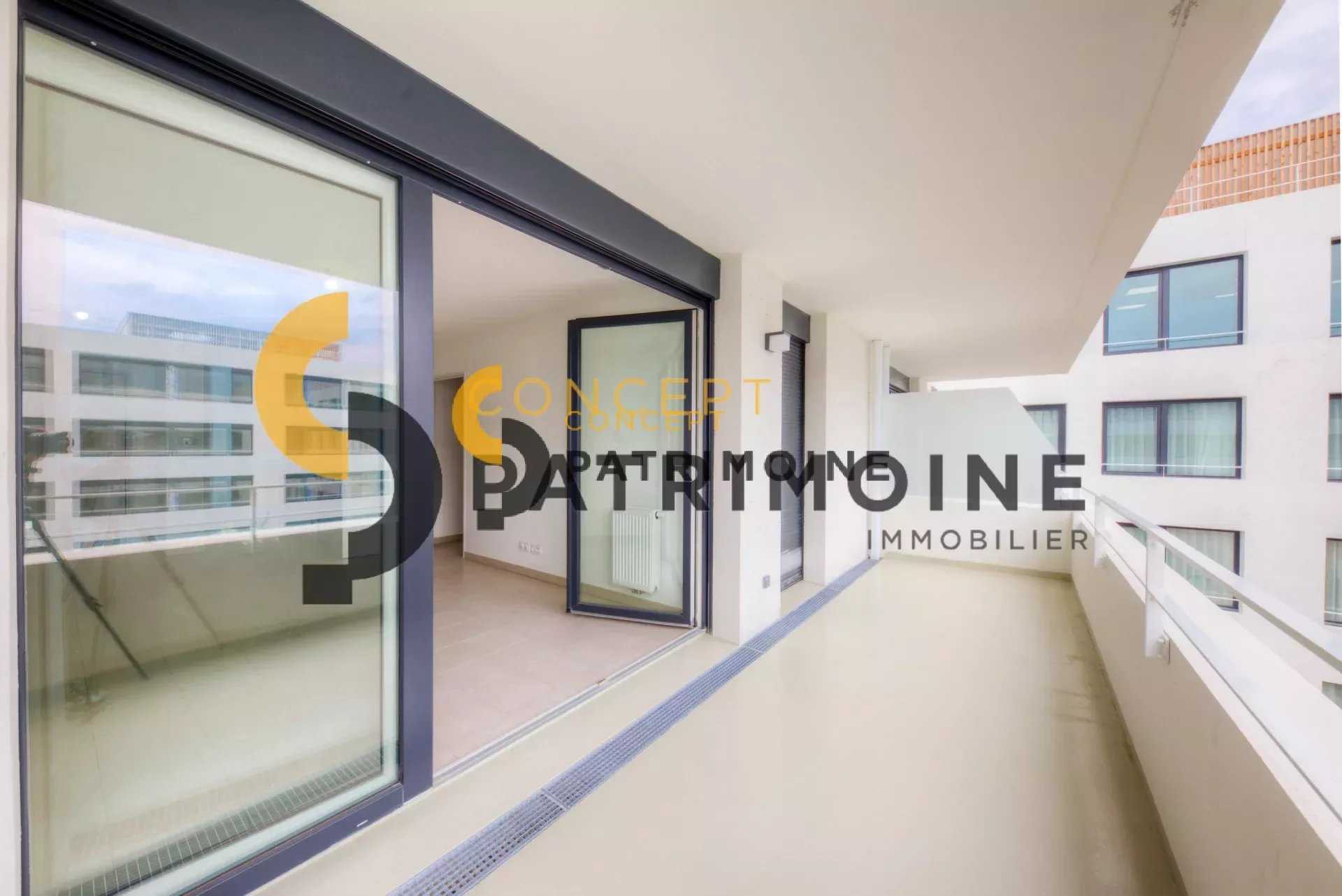 Condominium in Nice, Alpes-Maritimes 12354935