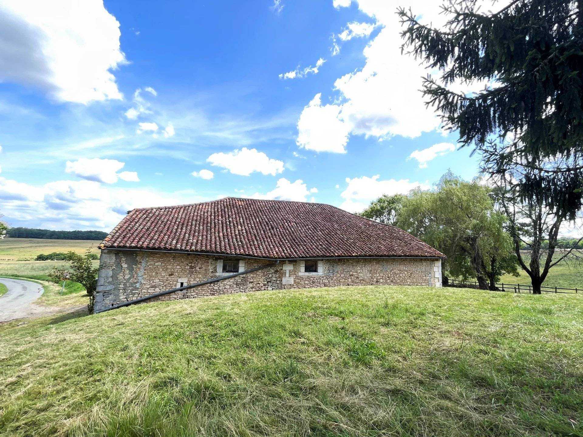 Rumah di Mareuil en Périgord, Nouvelle-Aquitaine 12355223