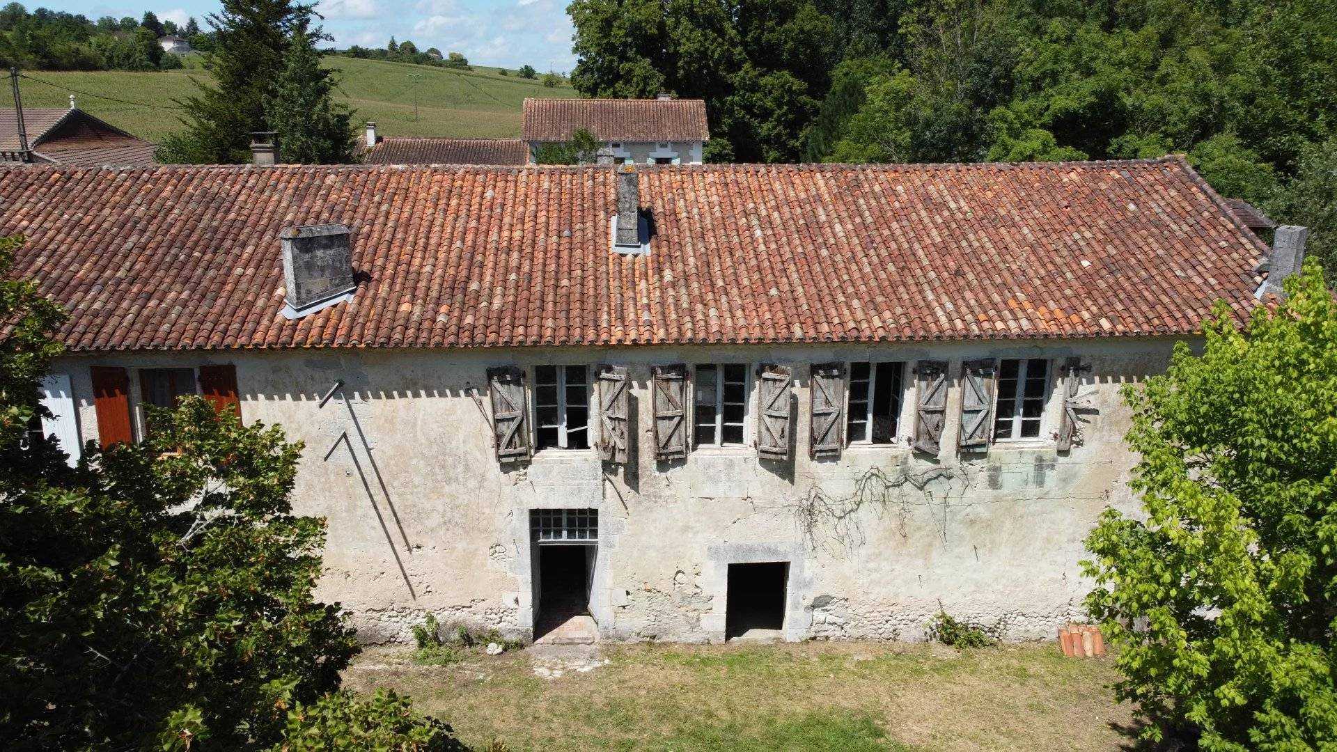 آخر في Saint-Séverin, Nouvelle-Aquitaine 12355224