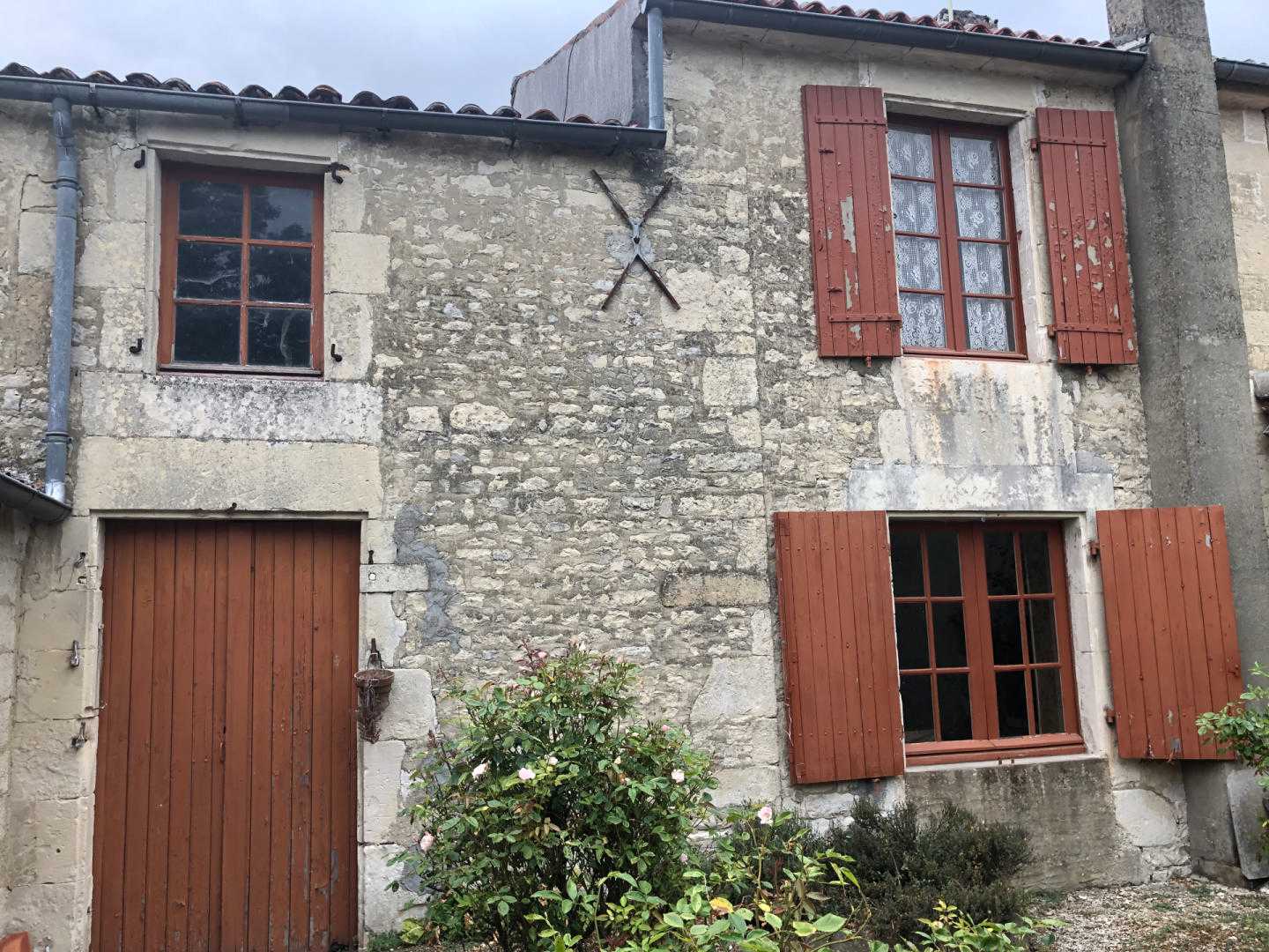 Huis in Villeneuve-la-Comtesse, Nouvelle-Aquitaine 12355447