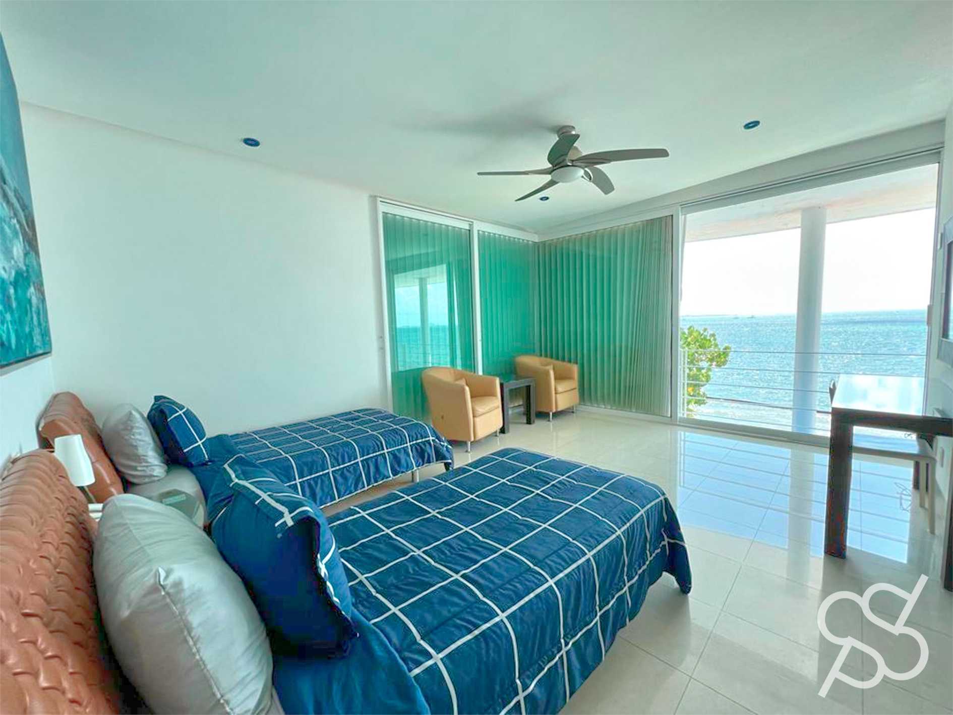 House in Cancun, Quintana Roo 12355812