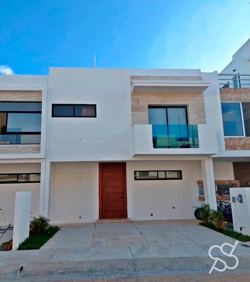 House in Cancun, Quintana Roo 12355831