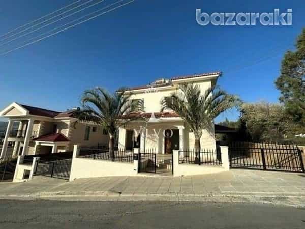 Haus im Parekklisia, Larnaka 12356331