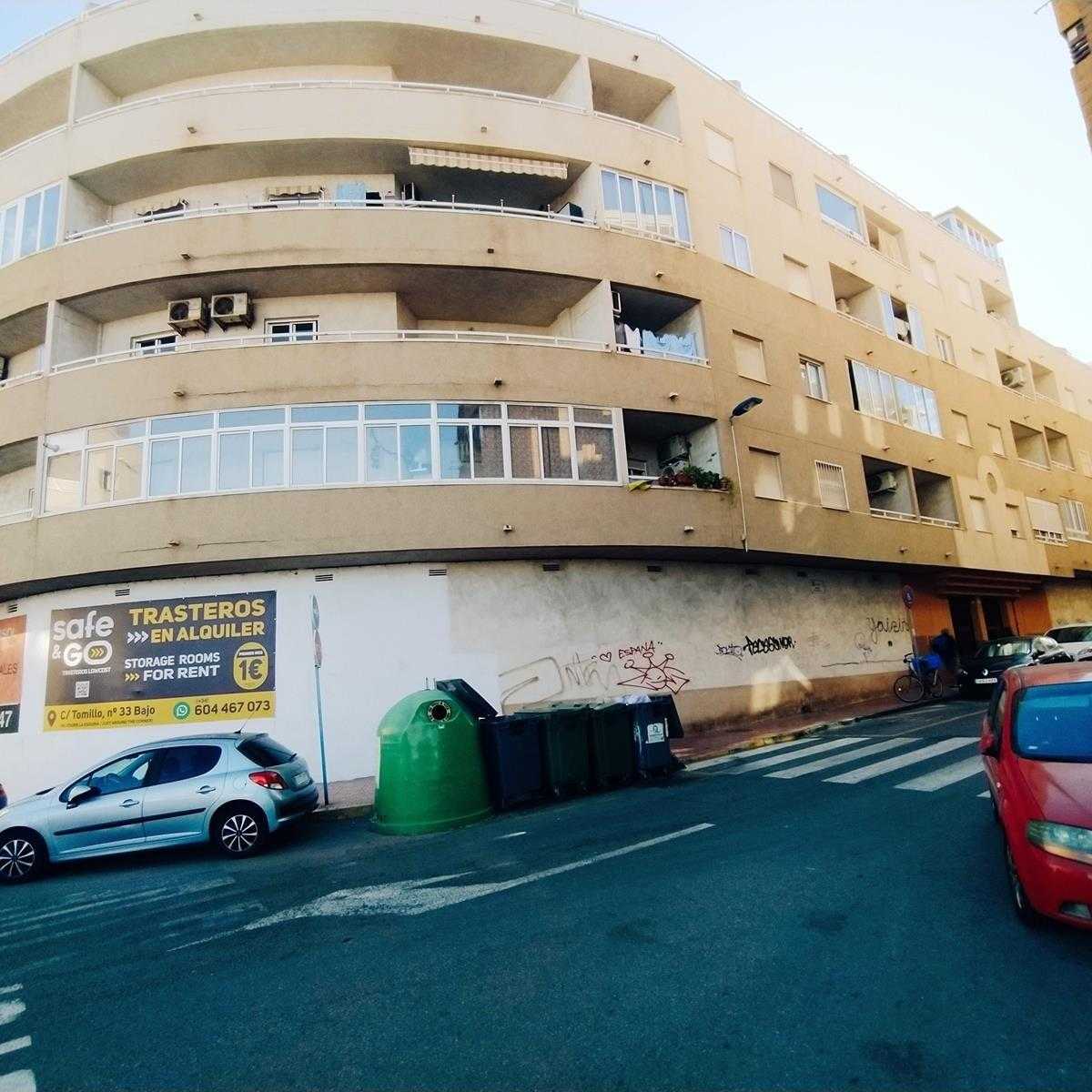 Eigentumswohnung im Torrevieja, Comunidad Valenciana 12356618