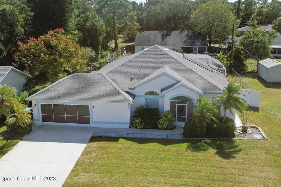House in Palm Bay, Florida 12356643