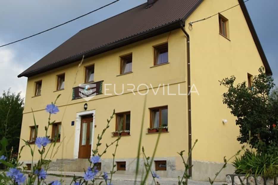 Rumah di Fuzine, Primorsko-Goranska Zupanija 12356679
