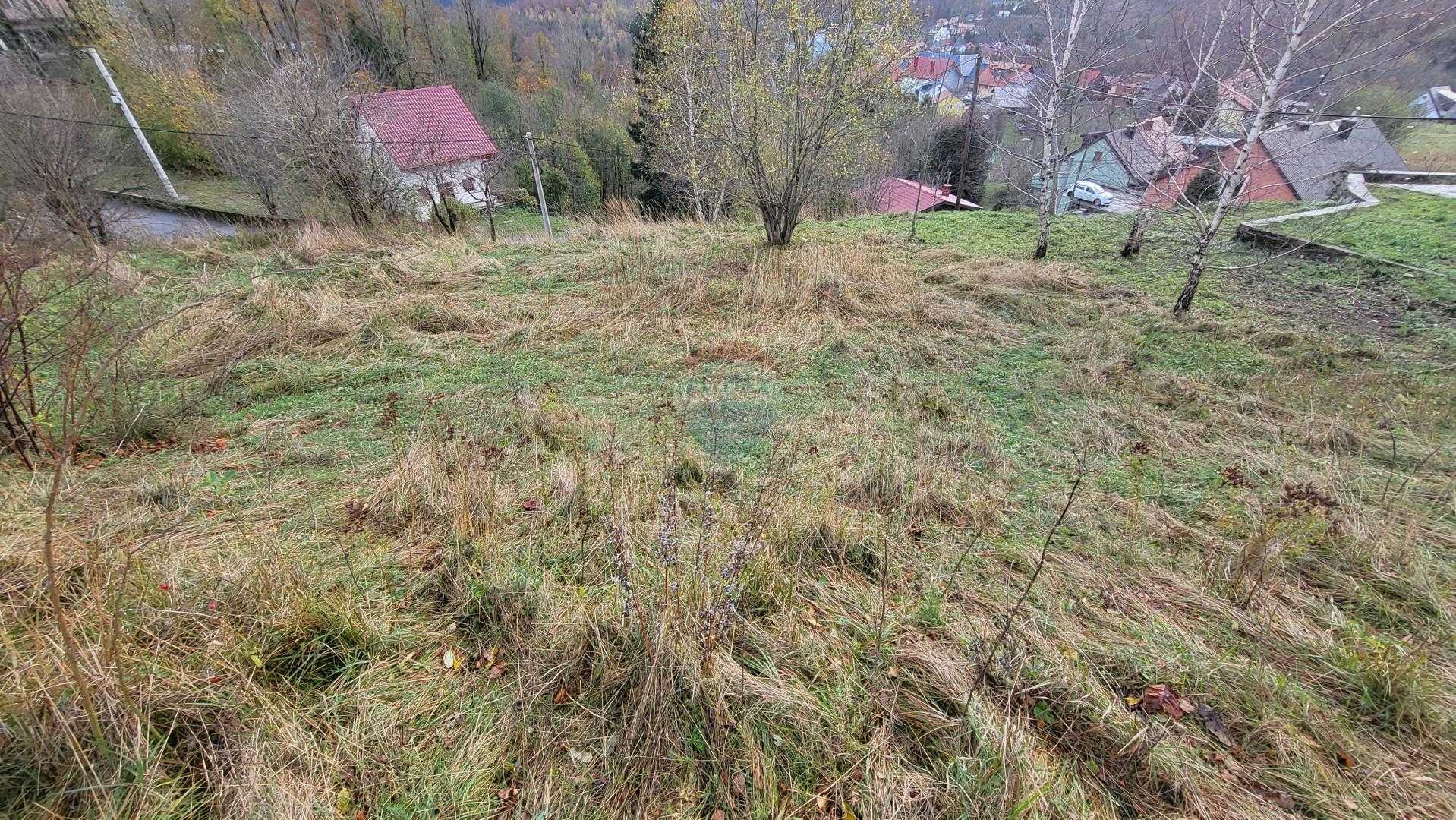 Land im Fuzine, Primorsko-Goranska Zupanija 12357260