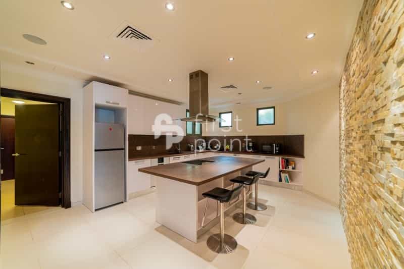 House in Dubai, Dubayy 12358337