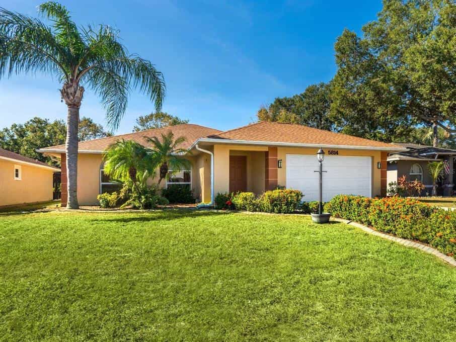 Casa nel Fruitville, Florida 12360065