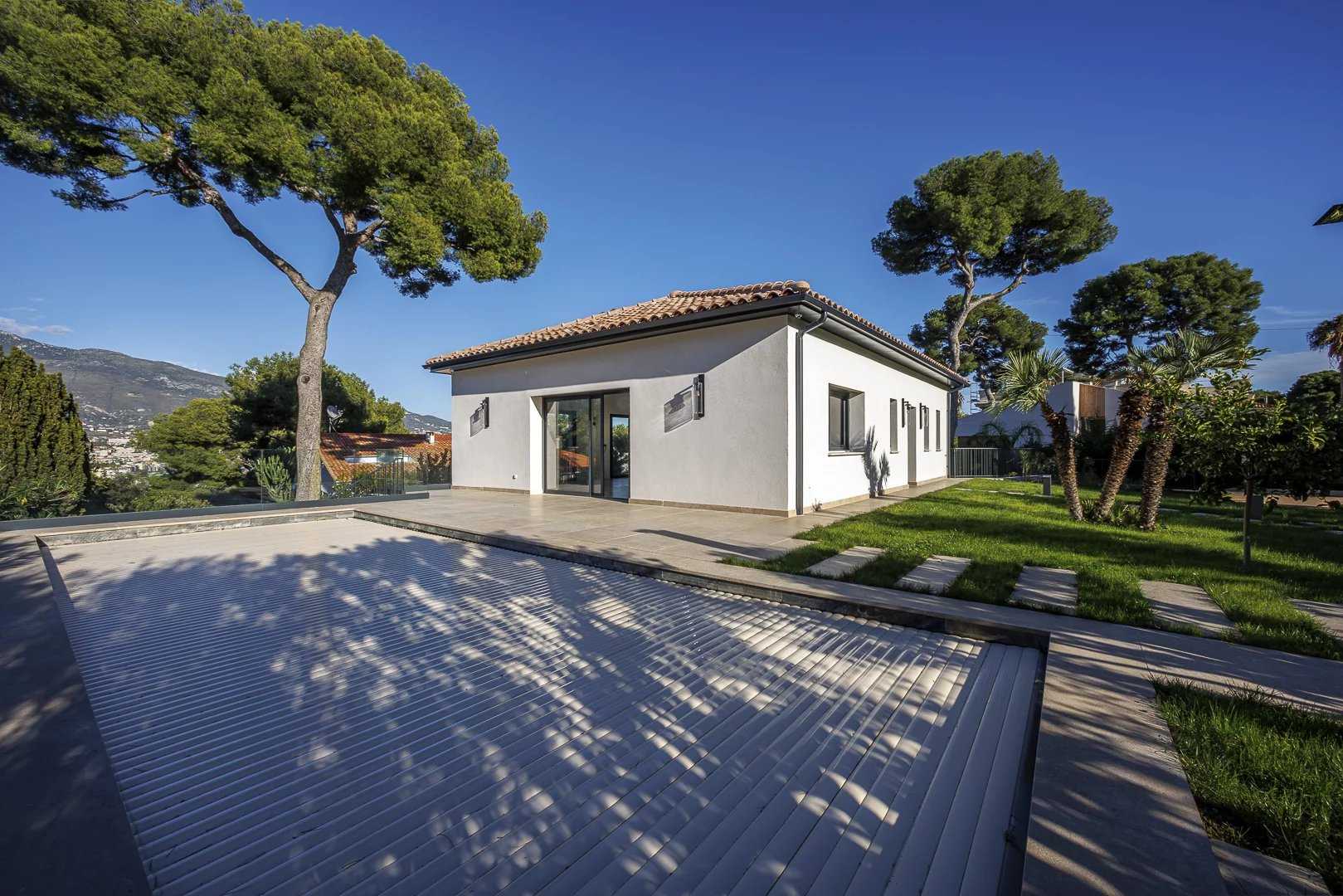 Rumah di Roquebrune-Cap-Martin, Provence-Alpes-Côte d'Azur 12360117