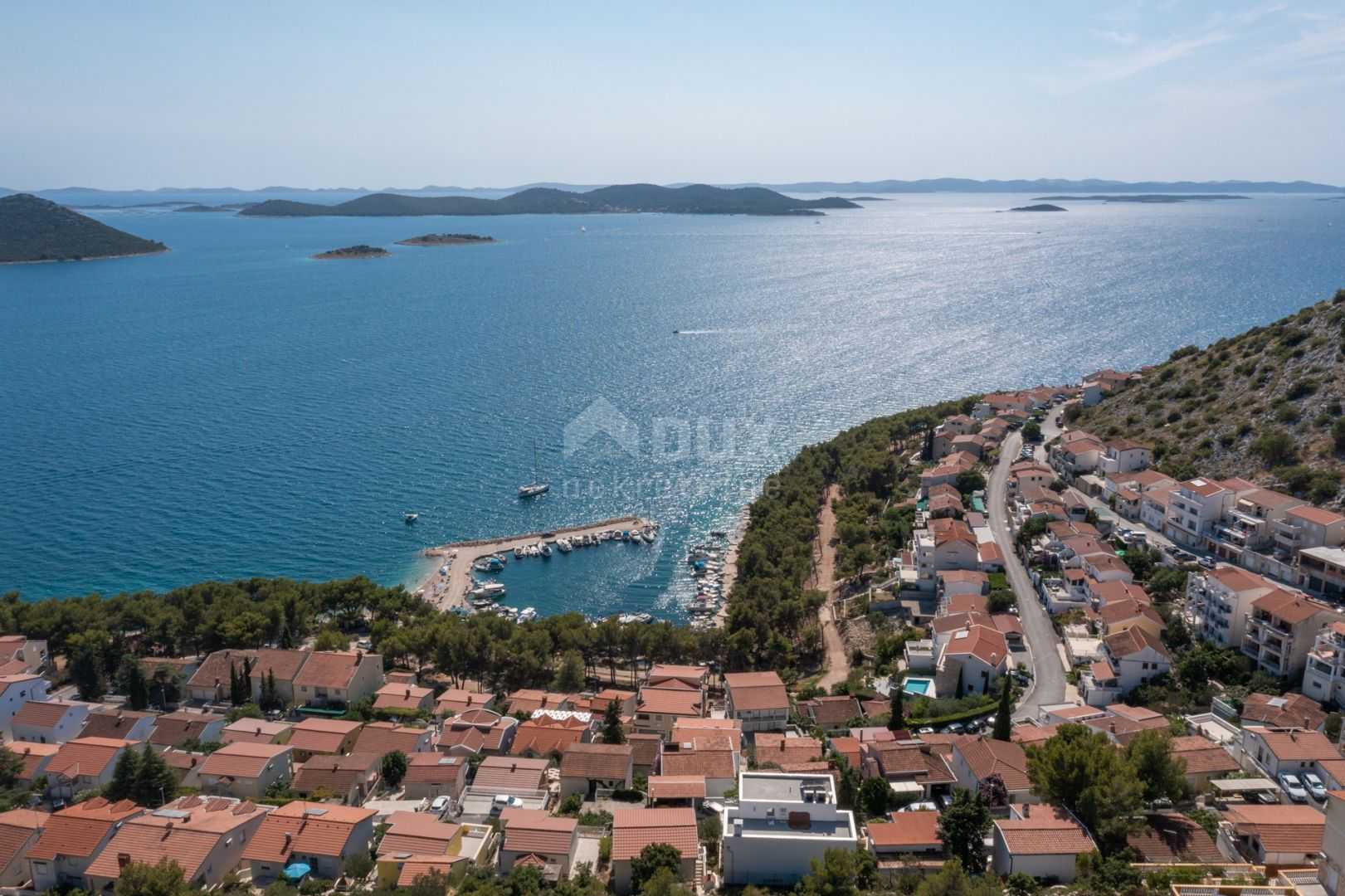 Rumah di Drage, Pakoštane, Zadar County 12361653