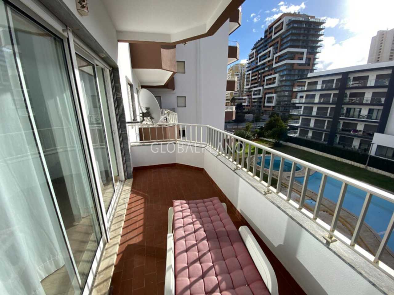 Condominium in Praia da Rocha, Faro 12361896