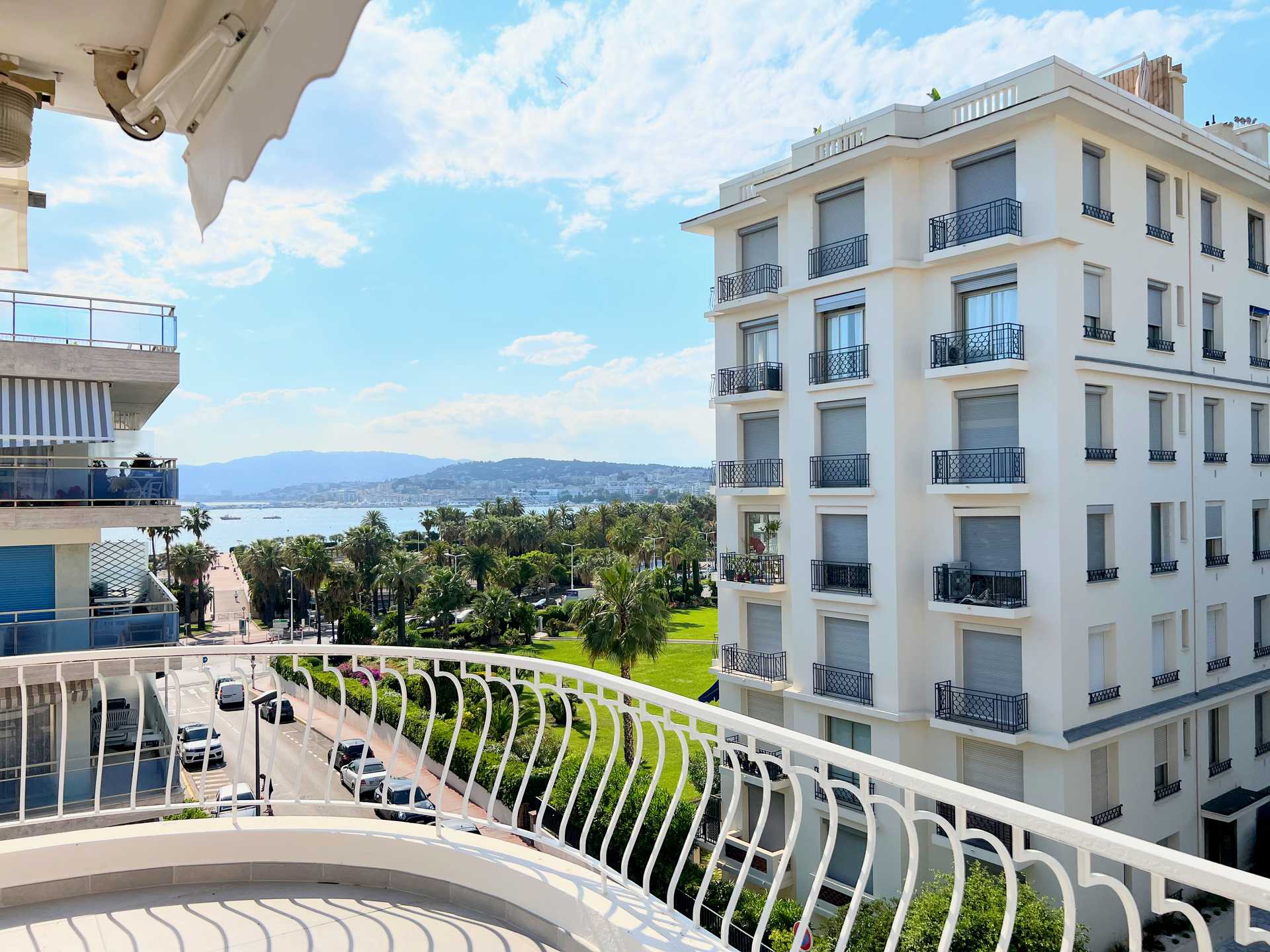 Residential in Cannes, 6 Avenue Tristan Bernard 12364265