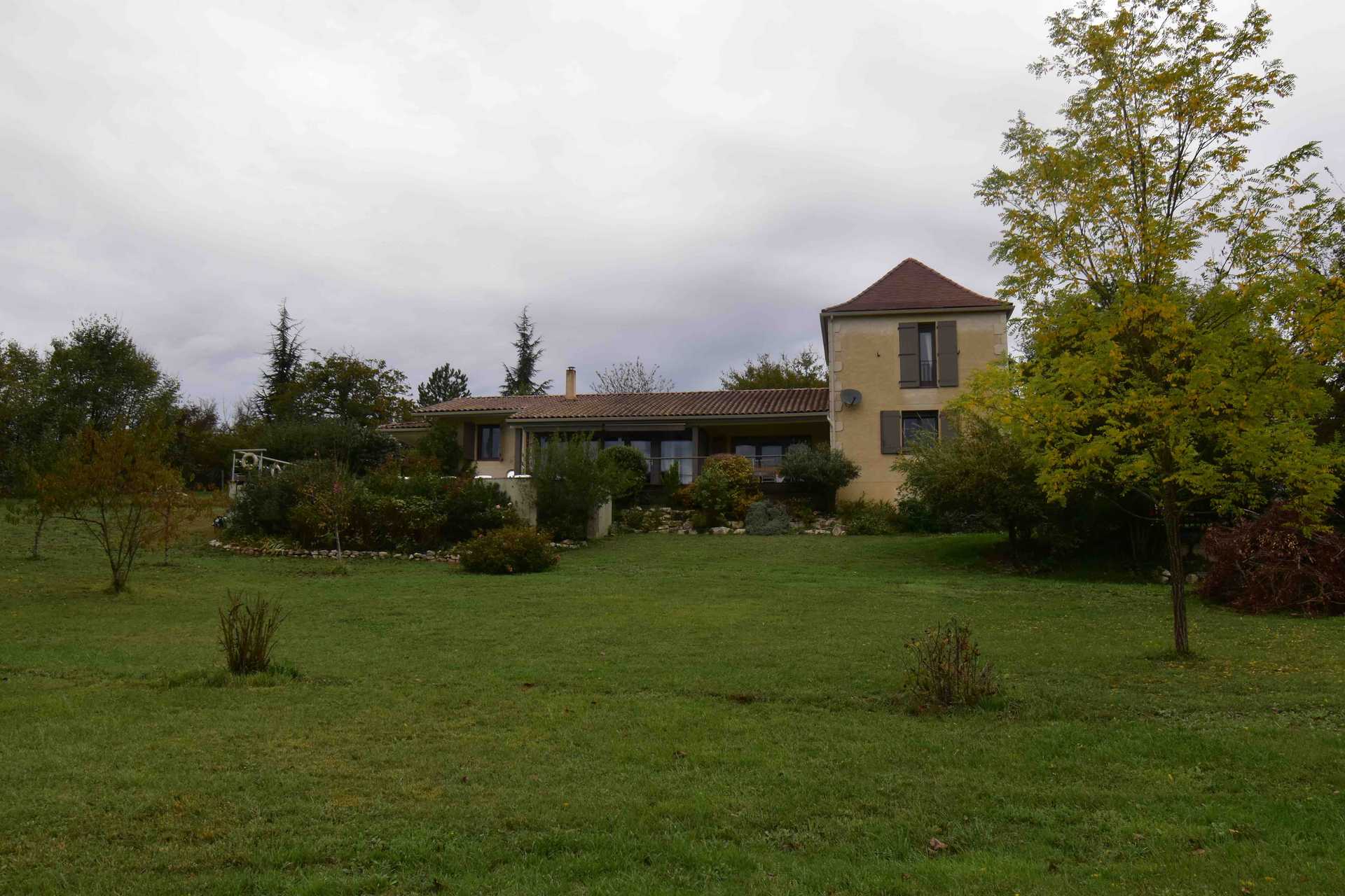 房子 在 Cunèges, Nouvelle-Aquitaine 12365449
