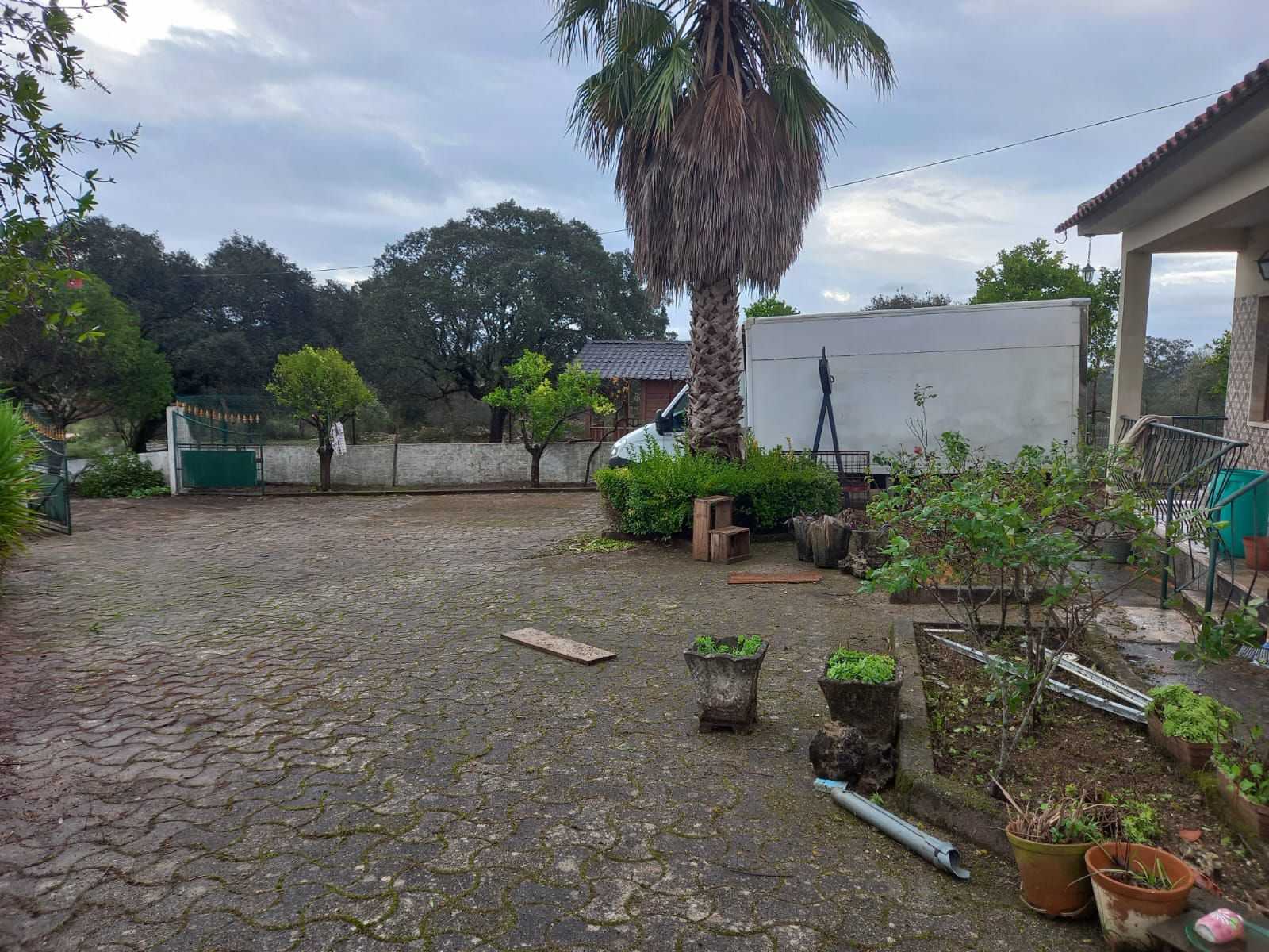 House in Ferreira do Zêzere, Santarém District 12365502