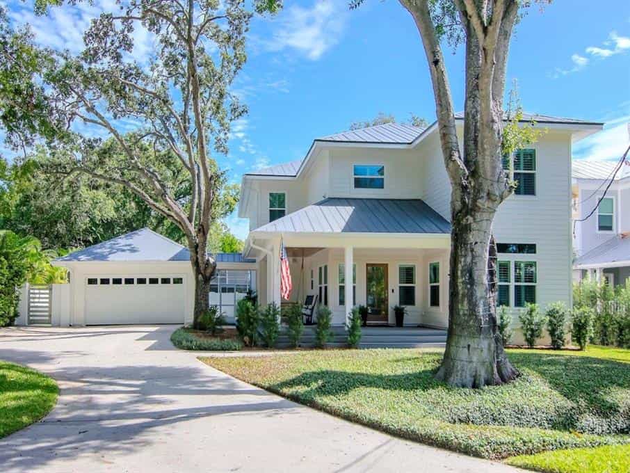 House in Tampa, Florida 12365768