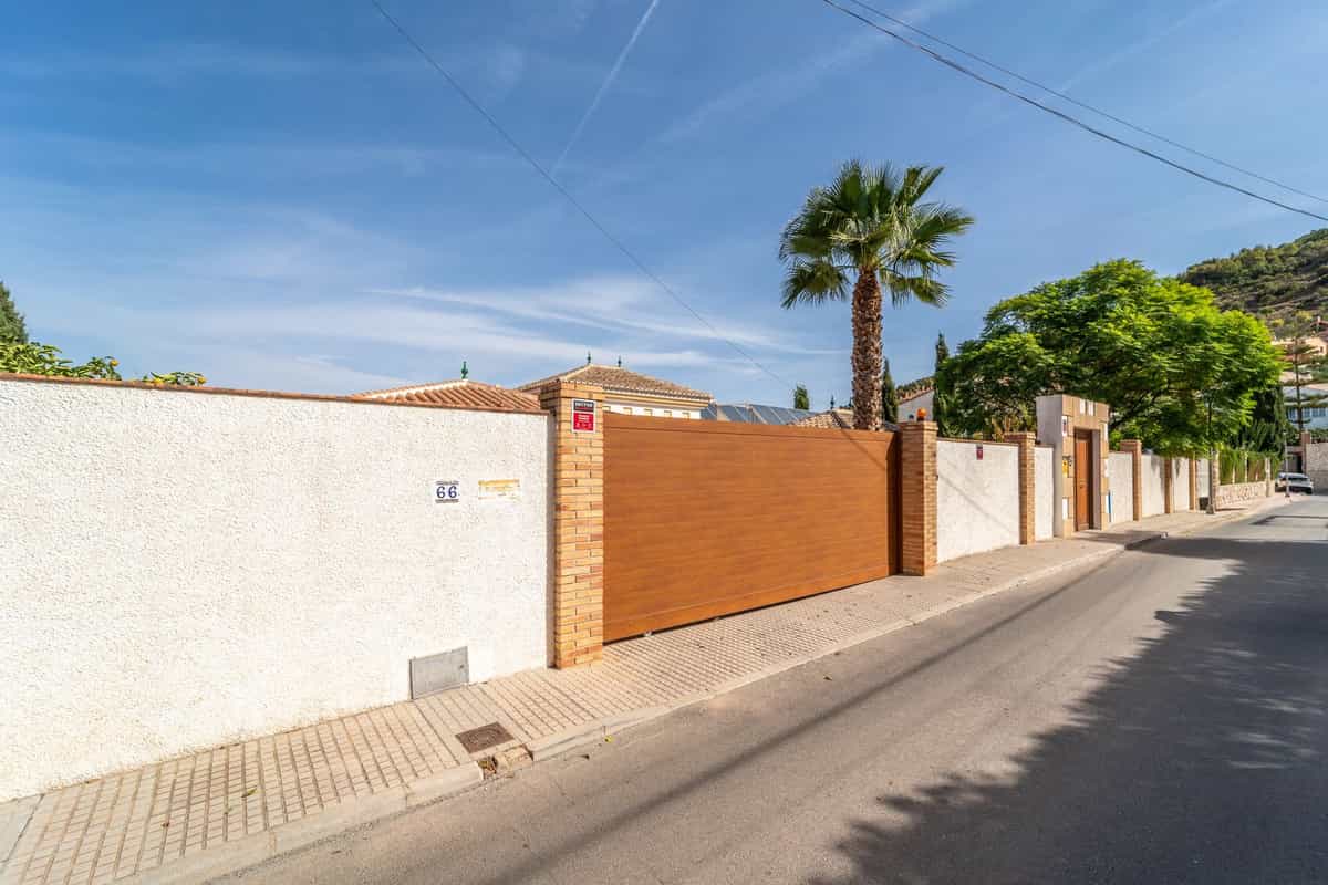 Condominium in Alhaurín de la Torre, Andalusia 12366145