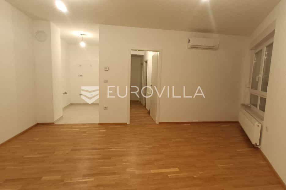 公寓 在 Jakusevec, Zagreb, Grad 12366911