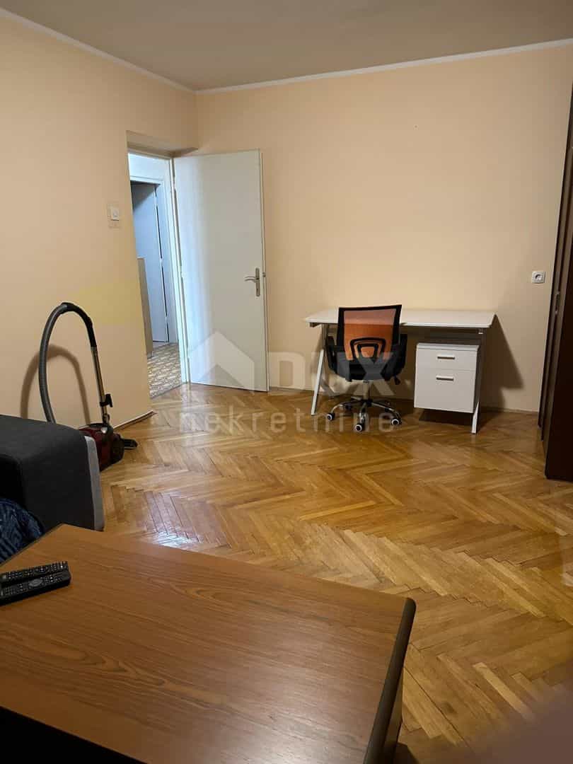 Квартира в Сусак, Приморсько-Горанська жупанія 12366968