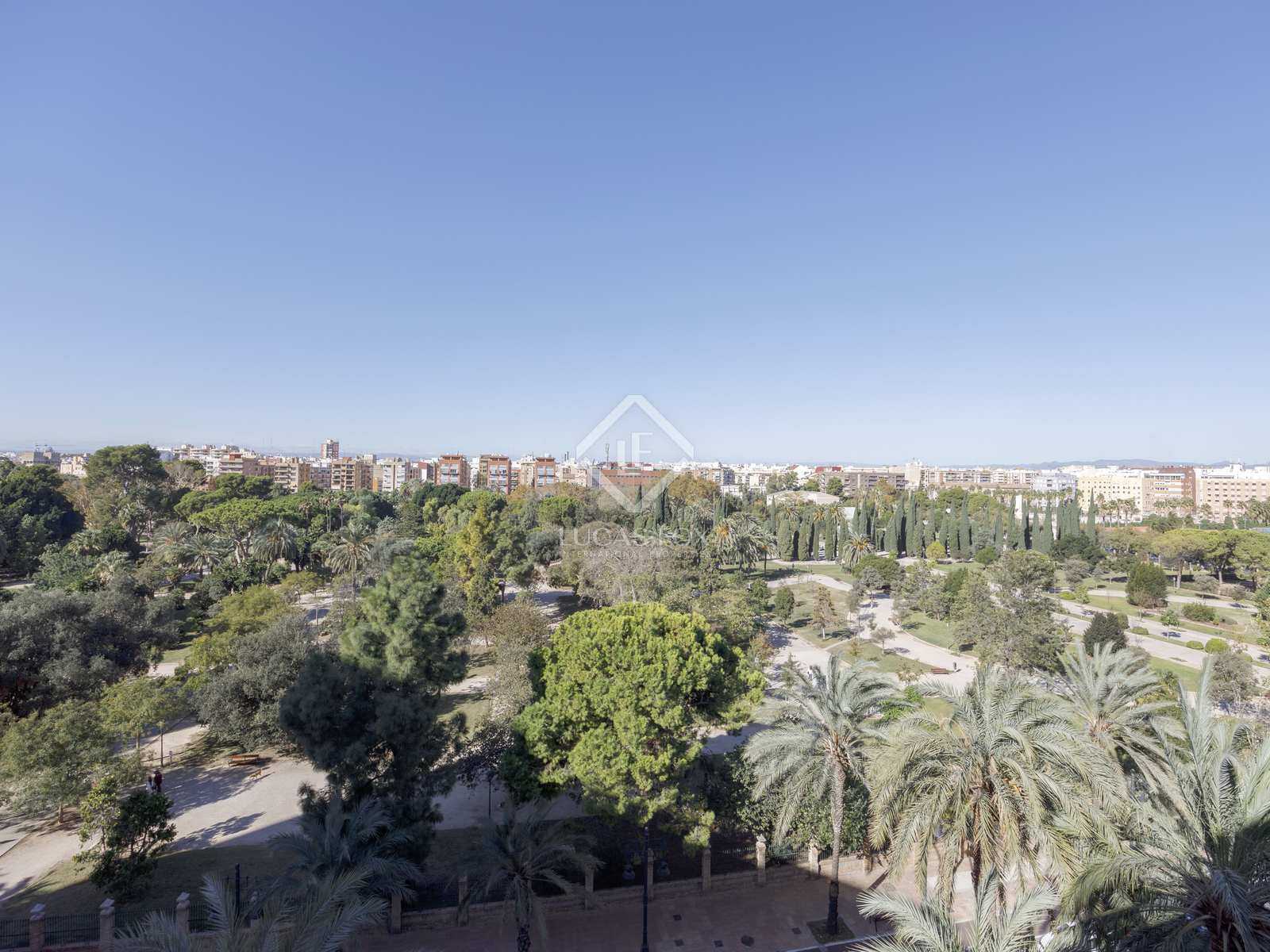 Condominium in Valencia, Valencian Community 12367007