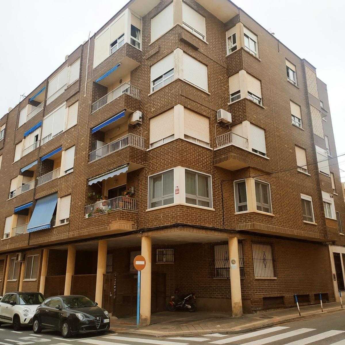 Condominium in Torrevieja, Comunidad Valenciana 12367014