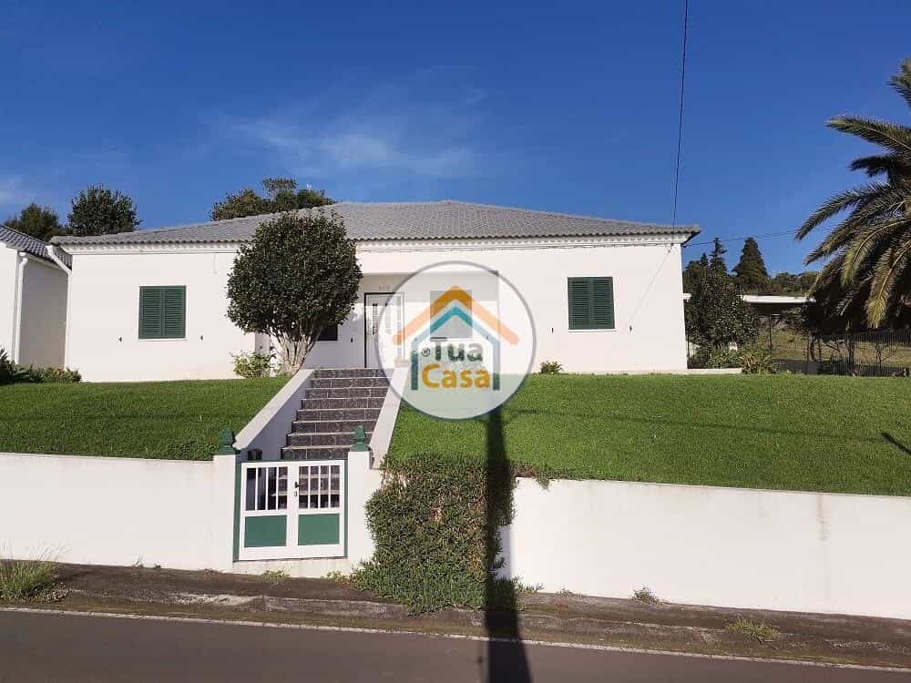 Talo sisään Calheta, Azores 12367085