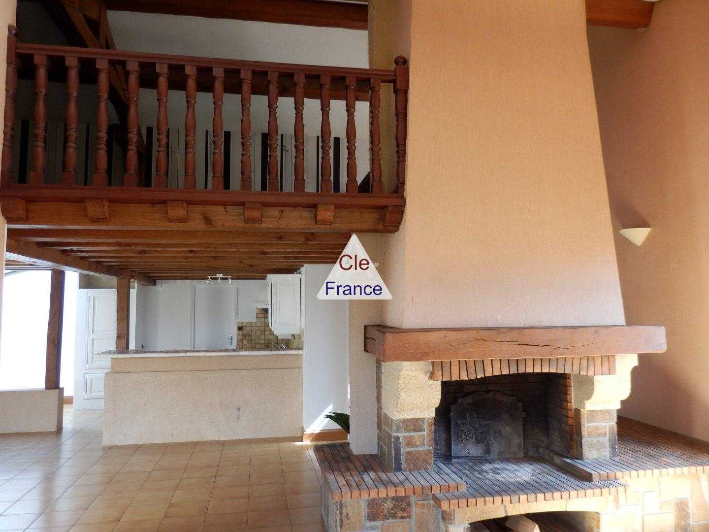 Huis in Angoulême, Nouvelle-Aquitaine 12368658