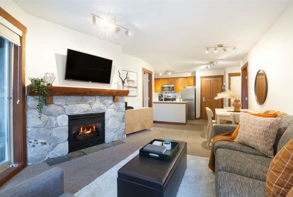 Condominium in Whistler, Brits-Columbia 12368839