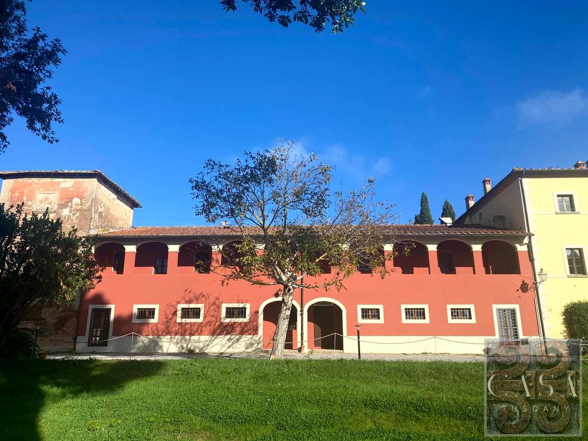 House in Arezzo, Tuscany 12369049
