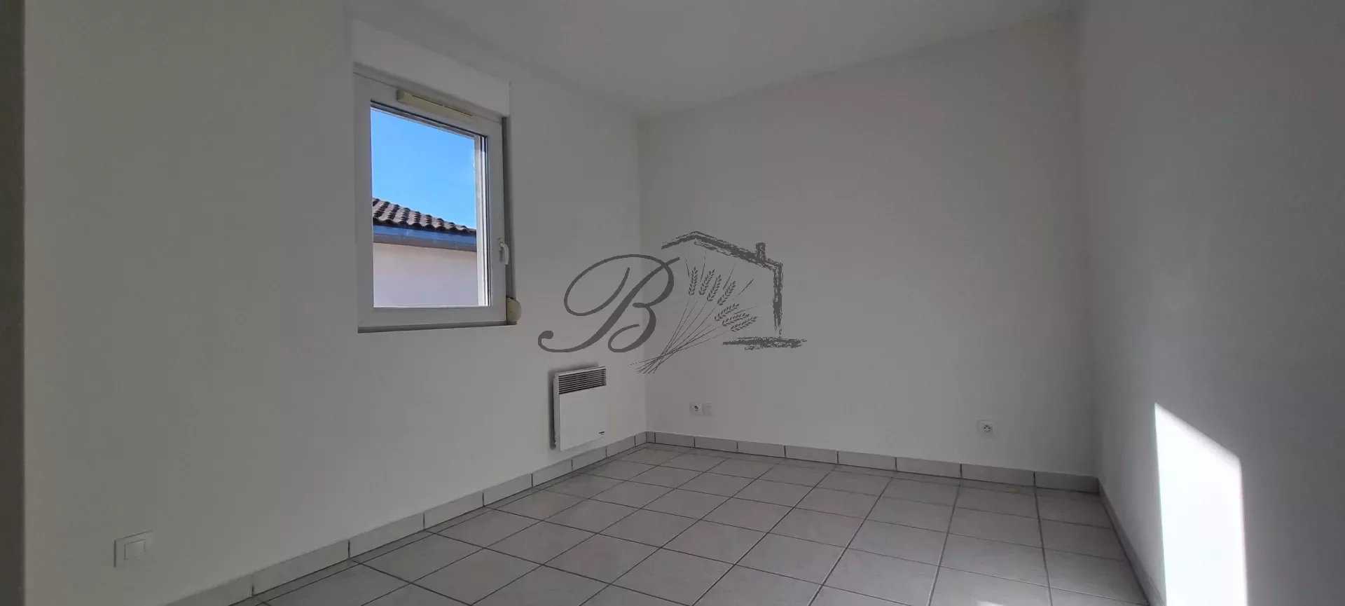 Condomínio no Pertuis, Provença-Alpes-Costa Azul 12369085