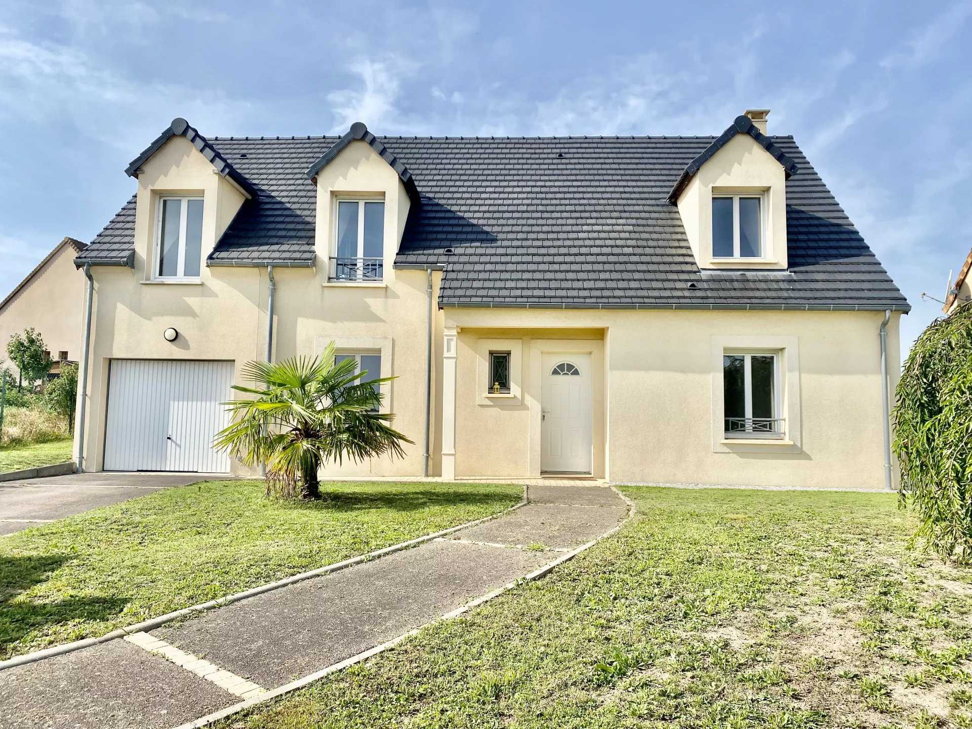 Rumah di Guerville, Yvelines 12369132