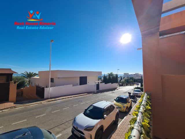 Condominium in , Andalucía 12369320