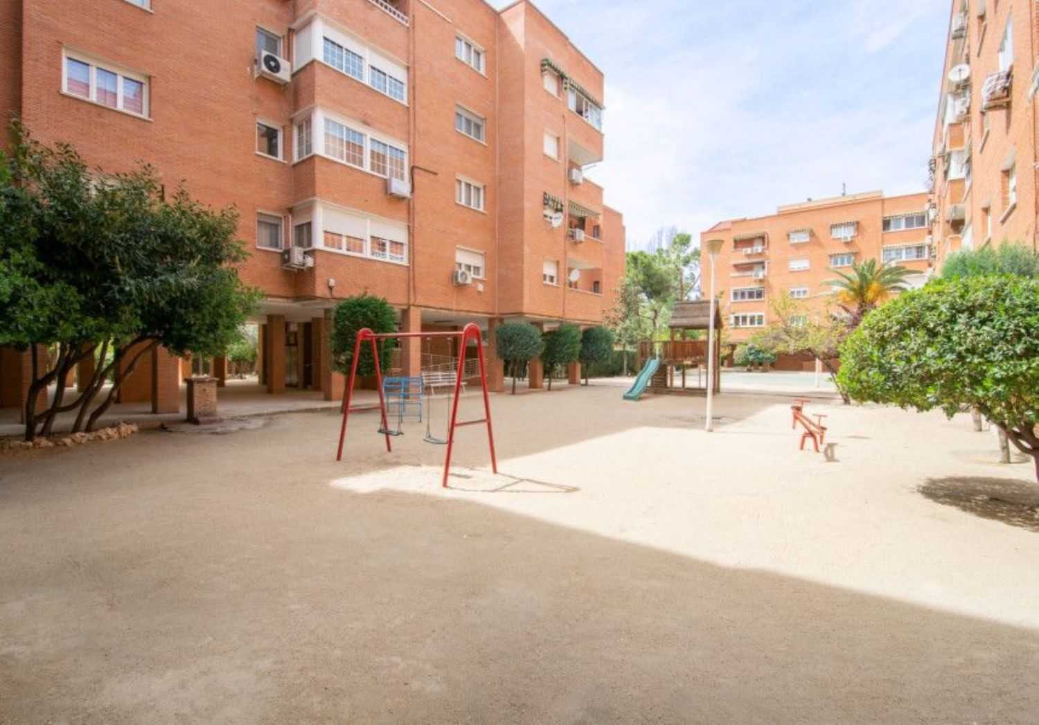 Condominium in Alcalá de Henares, Comunidad de Madrid 12369813
