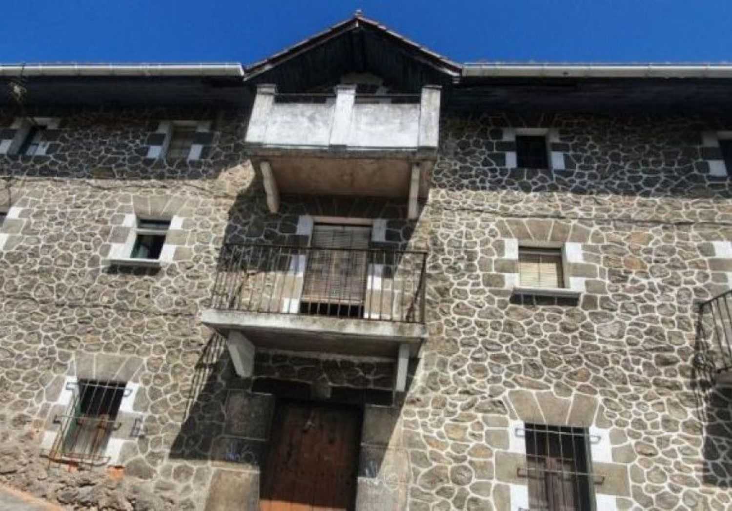 House in Llodio, Basque Country 12369858